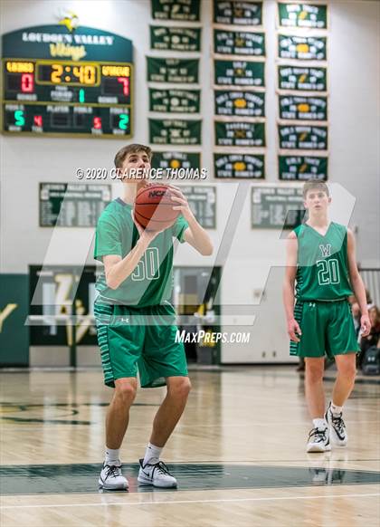 Thumbnail 3 in Woodgrove @ Loudoun Valley photogallery.