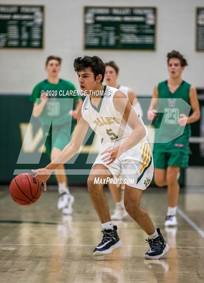 Thumbnail 2 in Woodgrove @ Loudoun Valley photogallery.