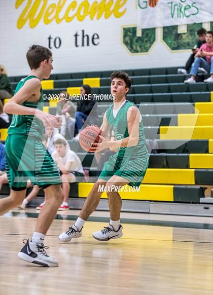 Thumbnail 1 in Woodgrove @ Loudoun Valley photogallery.