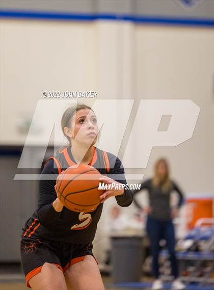 Thumbnail 2 in Galena vs. Fernley (Varsity Elite) photogallery.