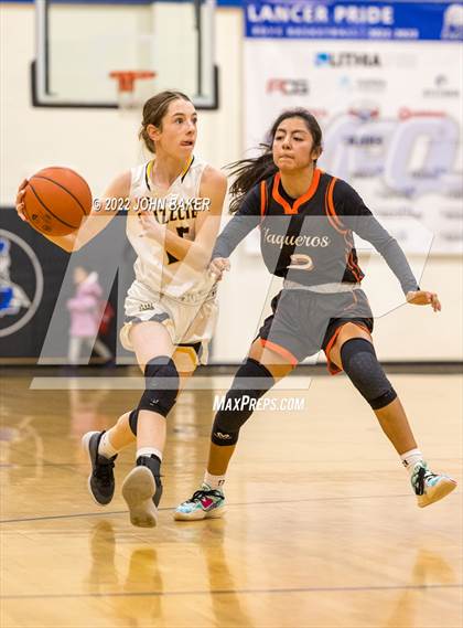 Thumbnail 1 in Galena vs. Fernley (Varsity Elite) photogallery.