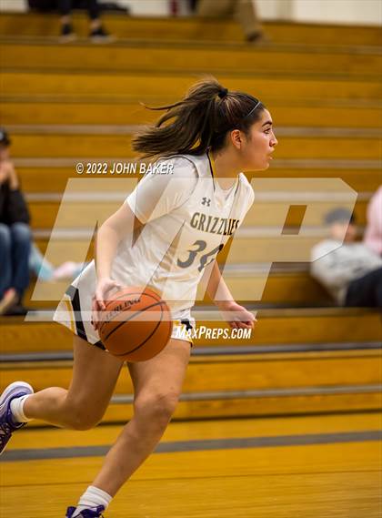 Thumbnail 2 in Galena vs. Fernley (Varsity Elite) photogallery.