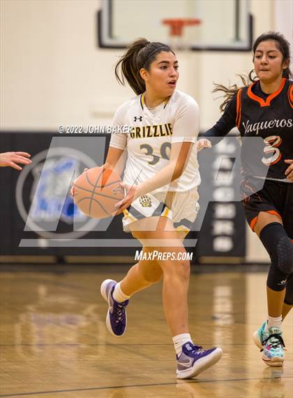 Thumbnail 2 in Galena vs. Fernley (Varsity Elite) photogallery.
