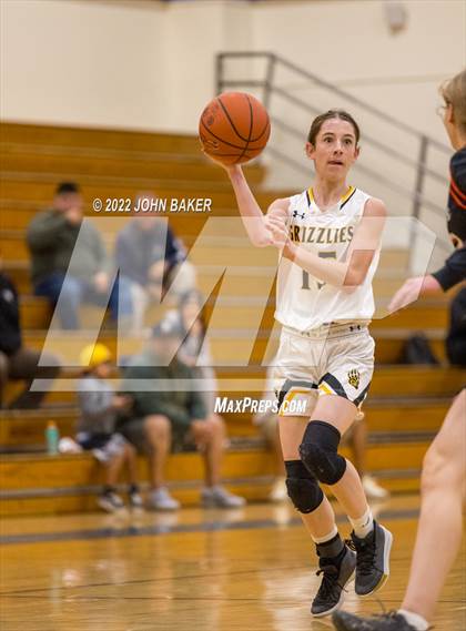 Thumbnail 3 in Galena vs. Fernley (Varsity Elite) photogallery.