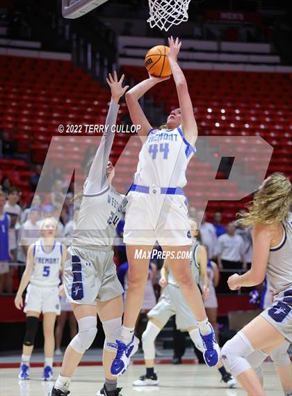 Thumbnail 1 in Westlake vs. Fremont (UHSAA 6A Semifinal) photogallery.
