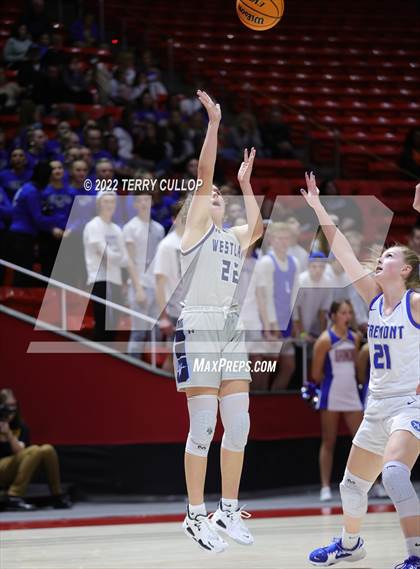 Thumbnail 2 in Westlake vs. Fremont (UHSAA 6A Semifinal) photogallery.