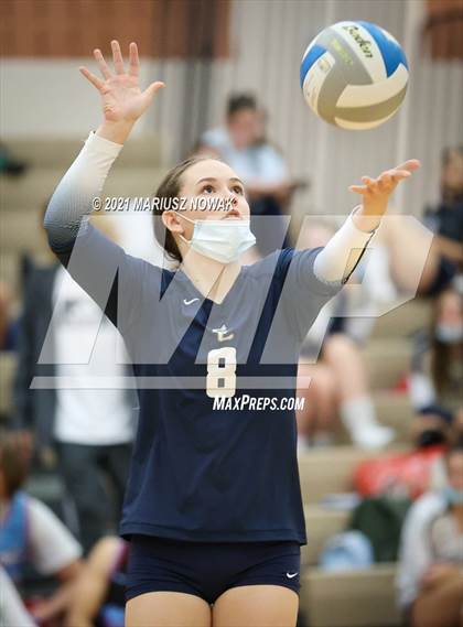 Thumbnail 1 in  Clarkston @ Stoney Creek photogallery.