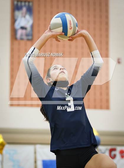 Thumbnail 1 in  Clarkston @ Stoney Creek photogallery.