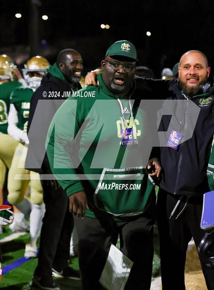 Thumbnail 3 in Moreau Catholic vs. Ferndale (CIFNCS Div-7 Final) photogallery.