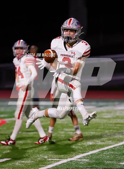 Thumbnail 1 in Moreau Catholic vs. Ferndale (CIFNCS Div-7 Final) photogallery.
