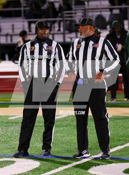 Thumbnail 1 in Moreau Catholic vs. Ferndale (CIFNCS Div-7 Final) photogallery.
