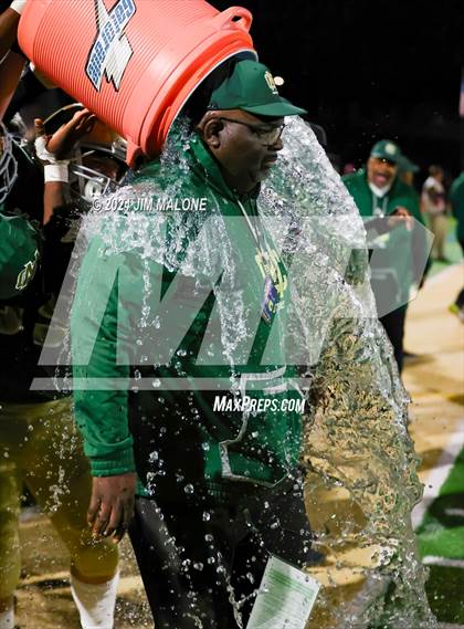 Thumbnail 3 in Moreau Catholic vs. Ferndale (CIFNCS Div-7 Final) photogallery.