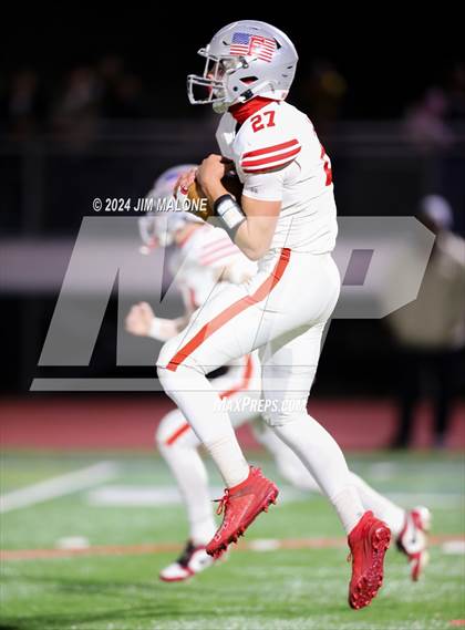 Thumbnail 2 in Moreau Catholic vs. Ferndale (CIFNCS Div-7 Final) photogallery.
