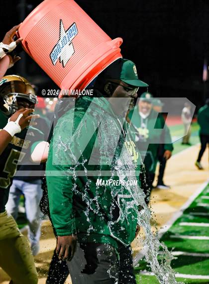 Thumbnail 3 in Moreau Catholic vs. Ferndale (CIFNCS Div-7 Final) photogallery.