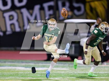 Thumbnail 3 in Moreau Catholic vs. Ferndale (CIFNCS Div-7 Final) photogallery.