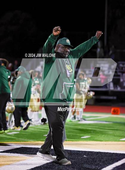 Thumbnail 3 in Moreau Catholic vs. Ferndale (CIFNCS Div-7 Final) photogallery.