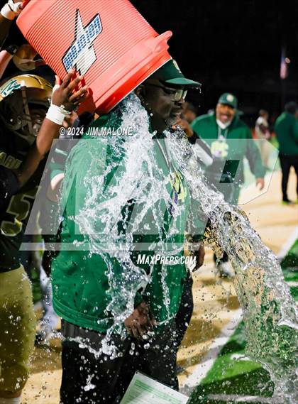 Thumbnail 3 in Moreau Catholic vs. Ferndale (CIFNCS Div-7 Final) photogallery.