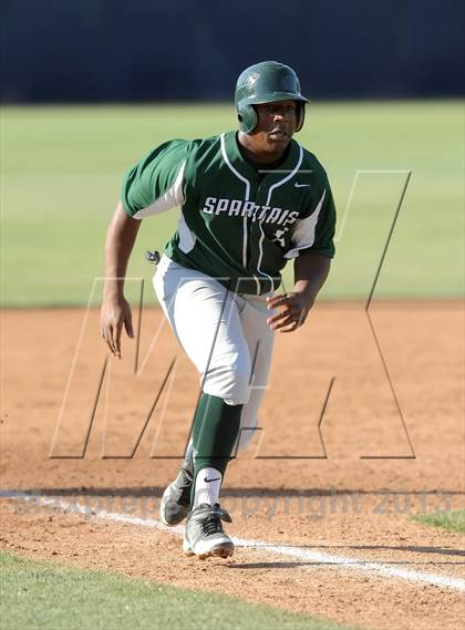 Thumbnail 2 in Pacifica vs. De La Salle (Hard 9 National Classic) photogallery.