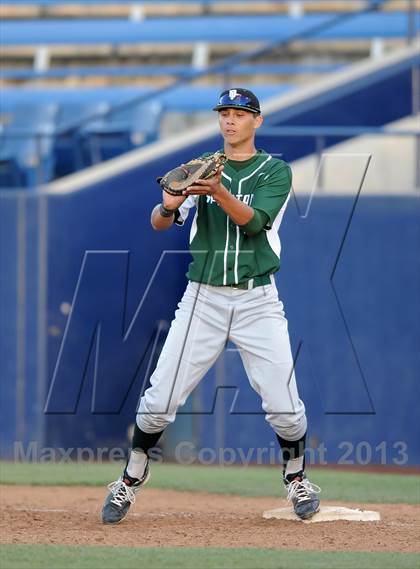 Thumbnail 1 in Pacifica vs. De La Salle (Hard 9 National Classic) photogallery.