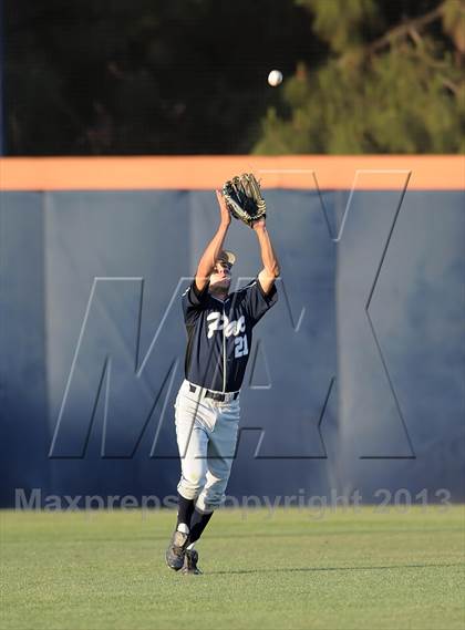 Thumbnail 3 in Pacifica vs. De La Salle (Hard 9 National Classic) photogallery.