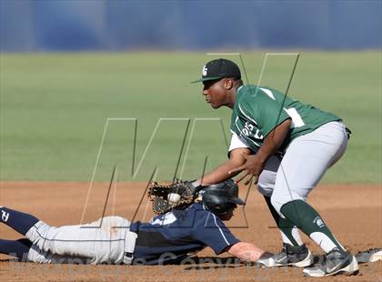 Thumbnail 3 in Pacifica vs. De La Salle (Hard 9 National Classic) photogallery.