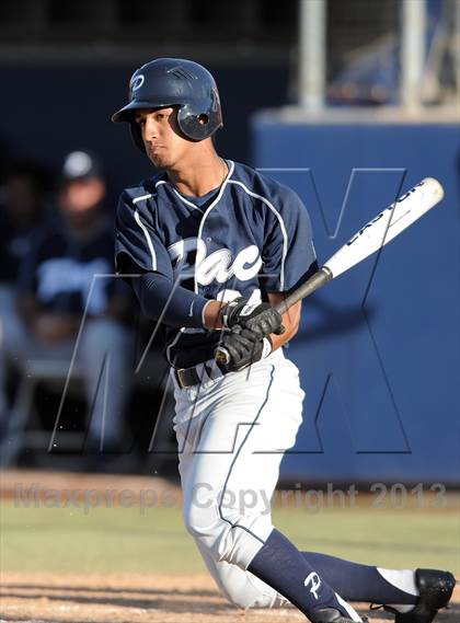 Thumbnail 3 in Pacifica vs. De La Salle (Hard 9 National Classic) photogallery.