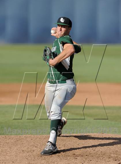 Thumbnail 3 in Pacifica vs. De La Salle (Hard 9 National Classic) photogallery.