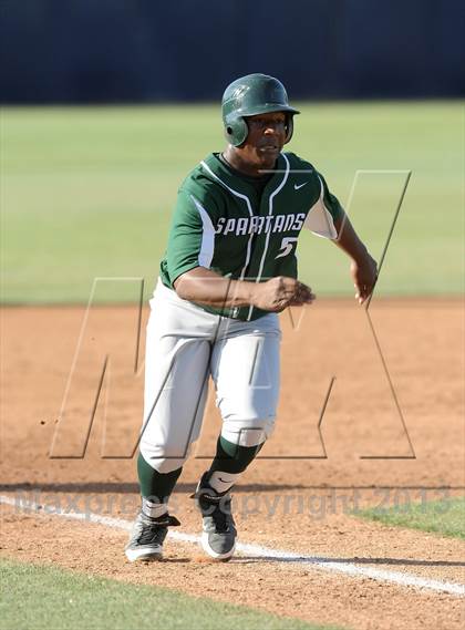 Thumbnail 3 in Pacifica vs. De La Salle (Hard 9 National Classic) photogallery.