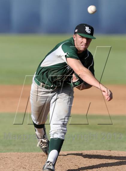 Thumbnail 2 in Pacifica vs. De La Salle (Hard 9 National Classic) photogallery.