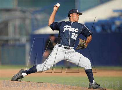 Thumbnail 1 in Pacifica vs. De La Salle (Hard 9 National Classic) photogallery.