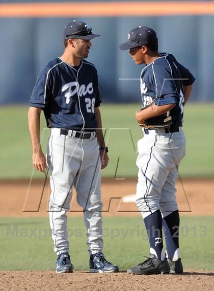 Thumbnail 1 in Pacifica vs. De La Salle (Hard 9 National Classic) photogallery.