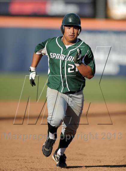 Thumbnail 3 in Pacifica vs. De La Salle (Hard 9 National Classic) photogallery.