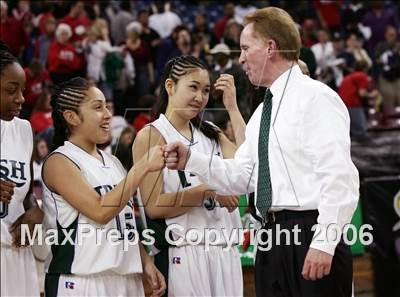 Thumbnail 1 in Windward vs. Sacred Heart Cathedral (CIF State D4 Final) photogallery.