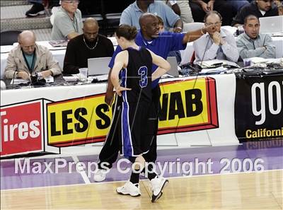 Thumbnail 1 in Windward vs. Sacred Heart Cathedral (CIF State D4 Final) photogallery.