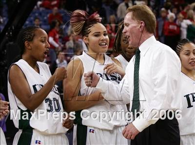 Thumbnail 3 in Windward vs. Sacred Heart Cathedral (CIF State D4 Final) photogallery.