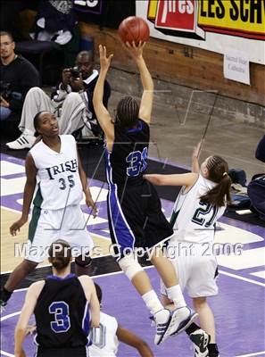 Thumbnail 3 in Windward vs. Sacred Heart Cathedral (CIF State D4 Final) photogallery.