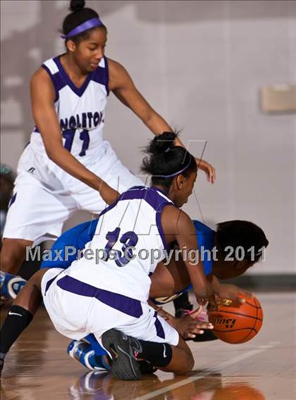 Thumbnail 3 in Angleton vs. Ozen (4A Region III Semifinal) photogallery.