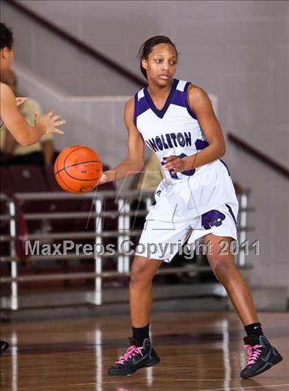 Thumbnail 3 in Angleton vs. Ozen (4A Region III Semifinal) photogallery.