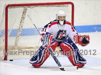 Thumbnail 2 in Darien vs. Glastonbury (CIAC Division I Quarterfinal) photogallery.
