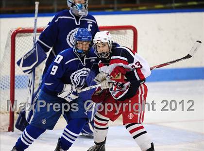 Thumbnail 2 in Darien vs. Glastonbury (CIAC Division I Quarterfinal) photogallery.