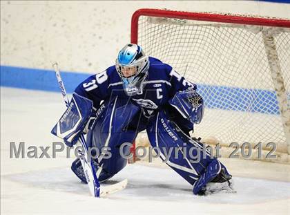 Thumbnail 2 in Darien vs. Glastonbury (CIAC Division I Quarterfinal) photogallery.