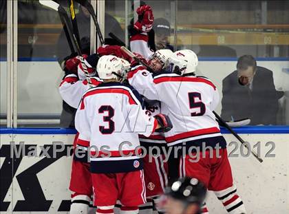 Thumbnail 3 in Darien vs. Glastonbury (CIAC Division I Quarterfinal) photogallery.