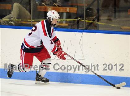 Thumbnail 1 in Darien vs. Glastonbury (CIAC Division I Quarterfinal) photogallery.
