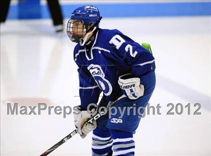 Thumbnail 2 in Darien vs. Glastonbury (CIAC Division I Quarterfinal) photogallery.