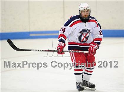 Thumbnail 2 in Darien vs. Glastonbury (CIAC Division I Quarterfinal) photogallery.