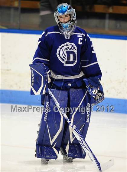 Thumbnail 2 in Darien vs. Glastonbury (CIAC Division I Quarterfinal) photogallery.