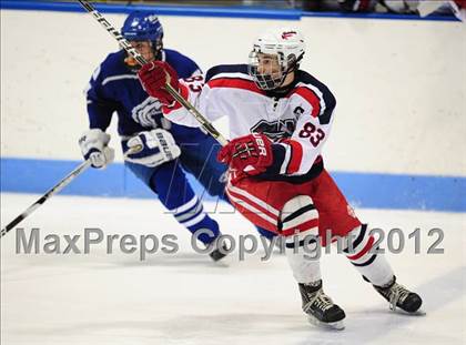 Thumbnail 3 in Darien vs. Glastonbury (CIAC Division I Quarterfinal) photogallery.