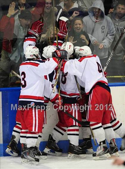 Thumbnail 3 in Darien vs. Glastonbury (CIAC Division I Quarterfinal) photogallery.