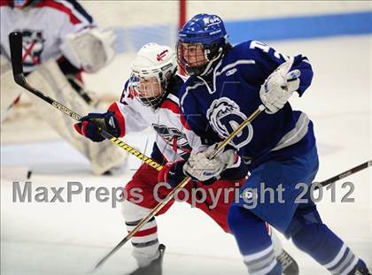 Thumbnail 1 in Darien vs. Glastonbury (CIAC Division I Quarterfinal) photogallery.