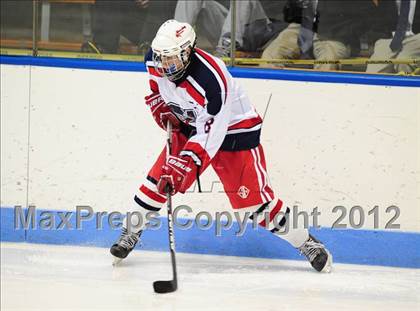 Thumbnail 2 in Darien vs. Glastonbury (CIAC Division I Quarterfinal) photogallery.